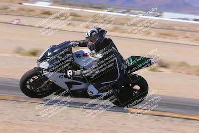 media/Dec-10-2023-SoCal Trackdays (Sun) [[0ce70f5433]]/Turn 9 Inside Set 2 (1115am)/